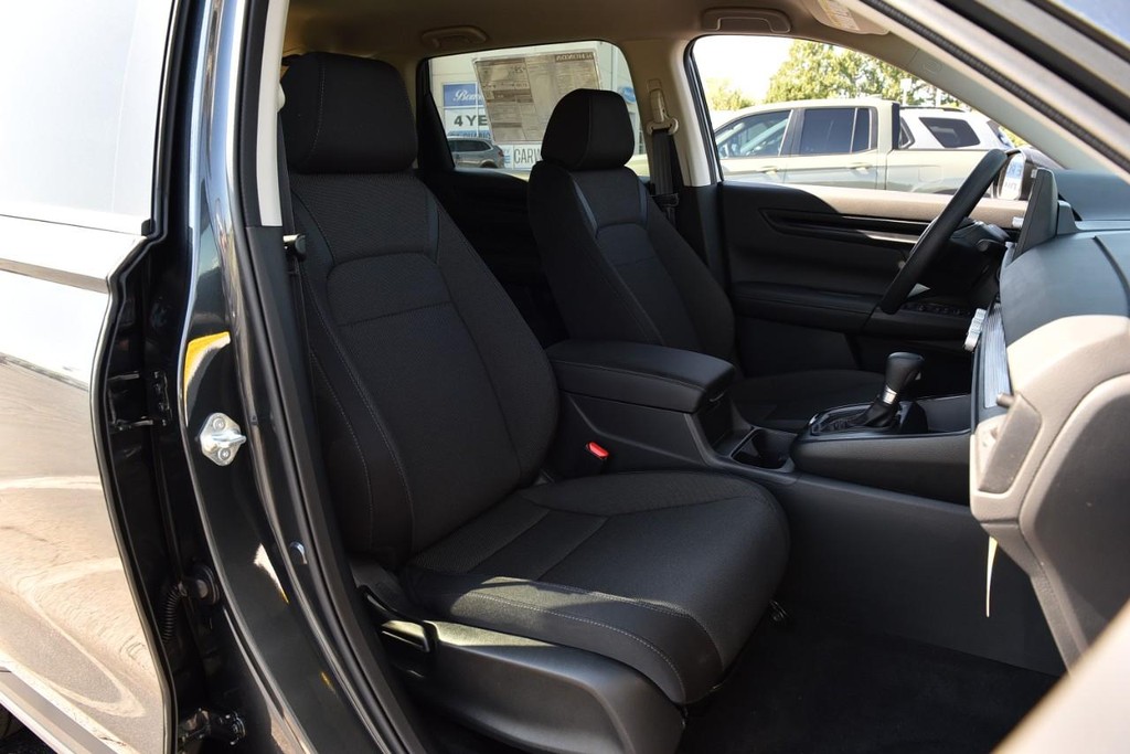 Honda CR-V Vehicle Full-screen Gallery Image 19