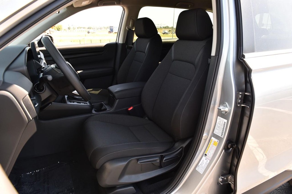 Honda CR-V Vehicle Image 18