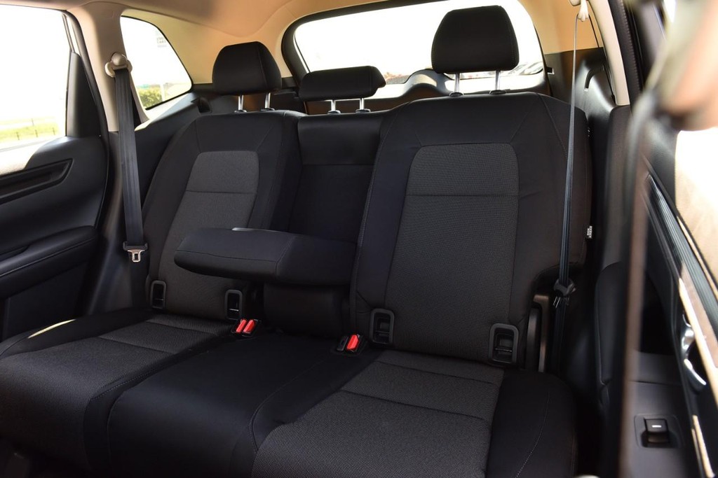Honda CR-V Vehicle Image 20
