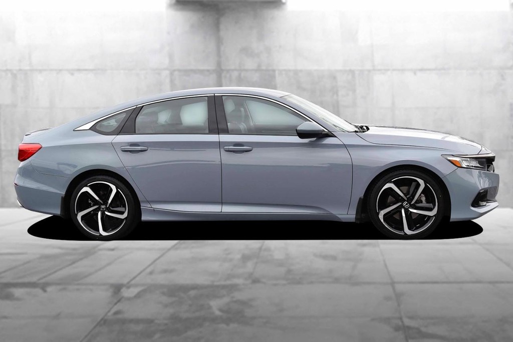 Honda Accord Sedan Vehicle Full-screen Gallery Image 5