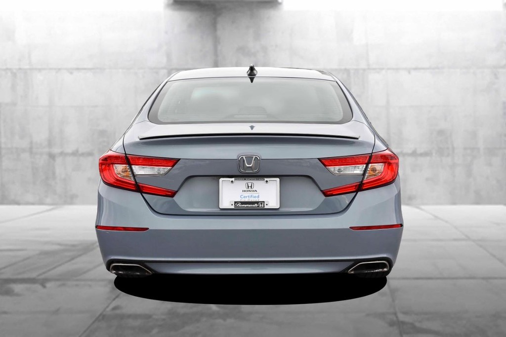 Honda Accord Sedan Vehicle Full-screen Gallery Image 6