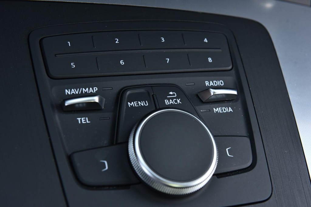 Audi Q5 Vehicle Image 18