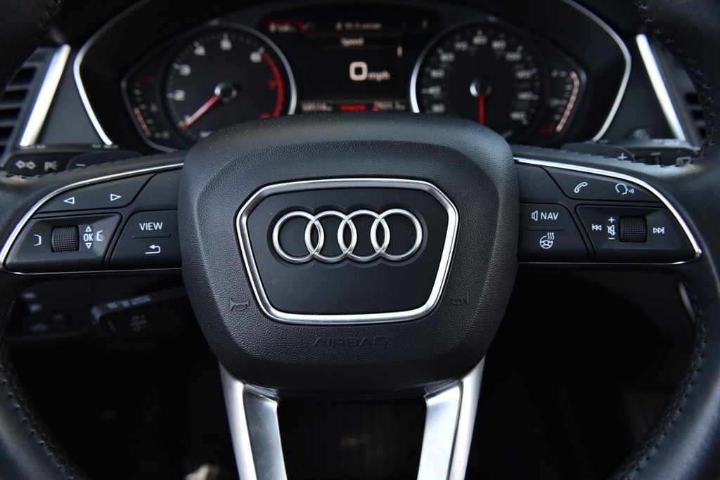 Audi Q5 Vehicle Image 20