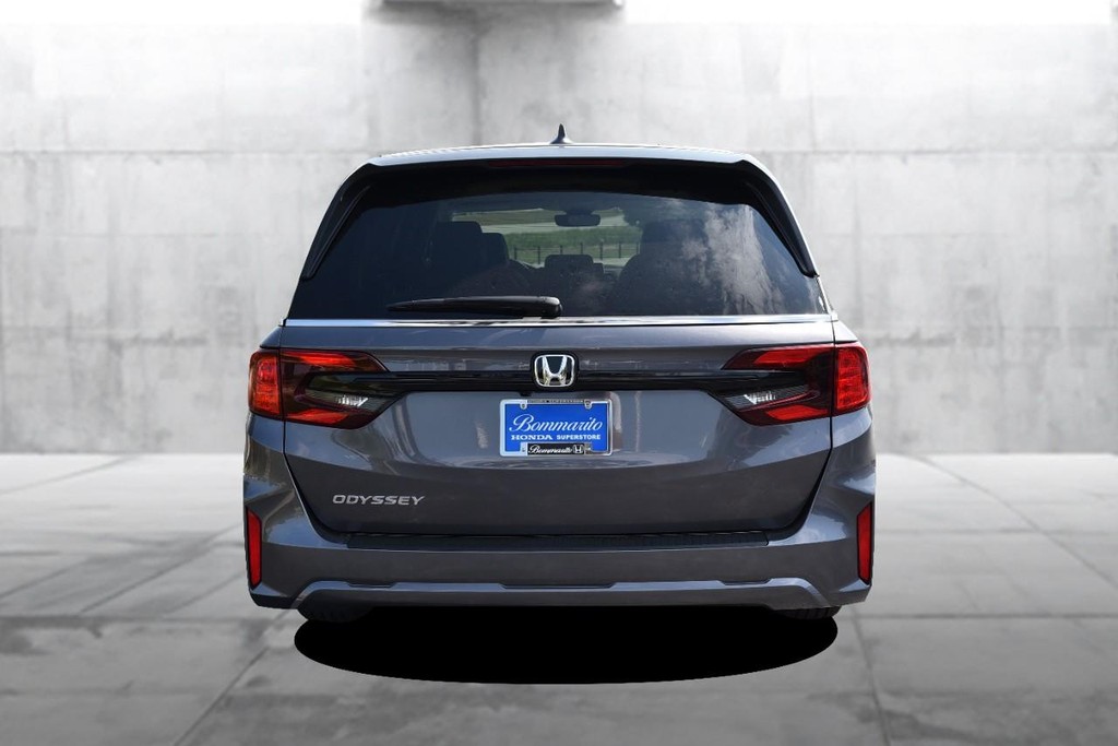 Honda Odyssey Vehicle Full-screen Gallery Image 6