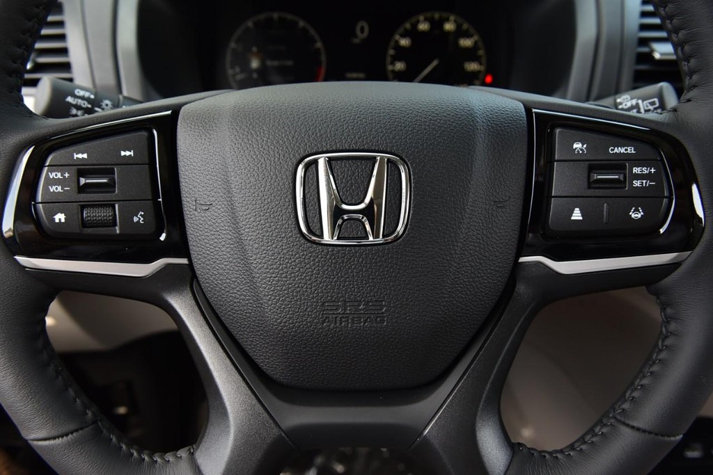 Honda Odyssey Vehicle Full-screen Gallery Image 21