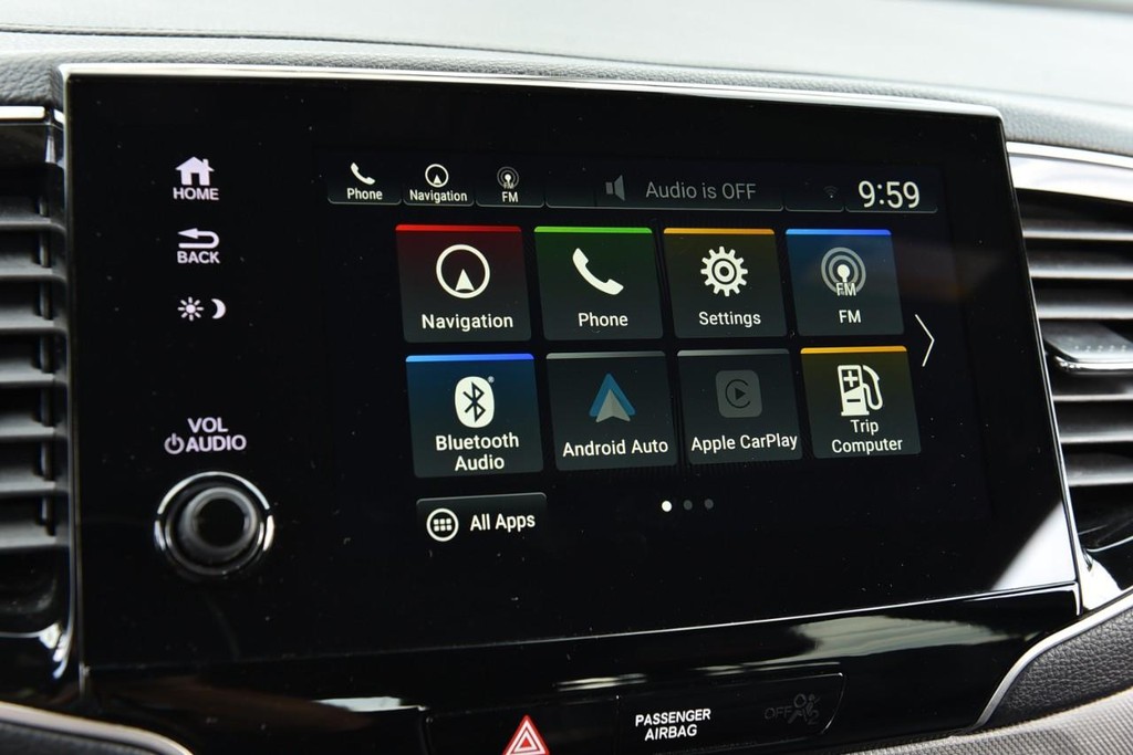 Honda Passport Vehicle Image 16