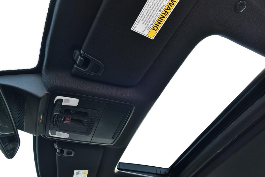 Honda Accord Hybrid Vehicle Full-screen Gallery Image 21