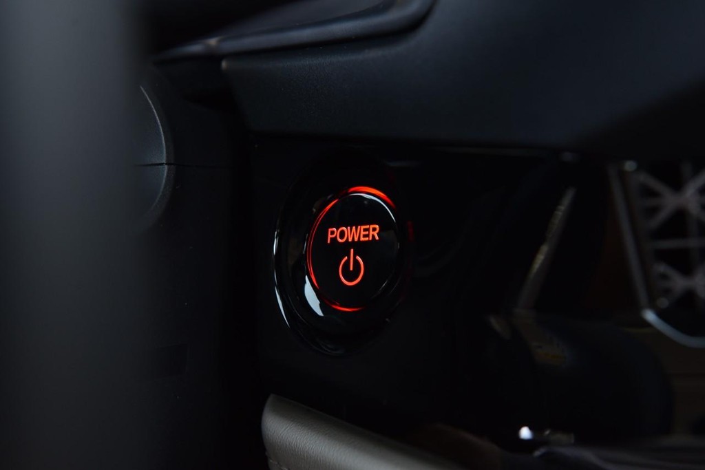 Honda Accord Hybrid Vehicle Full-screen Gallery Image 18