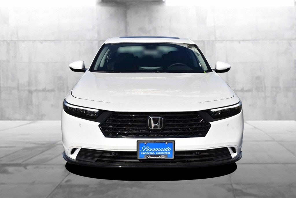 Honda Accord Hybrid Vehicle Image 04