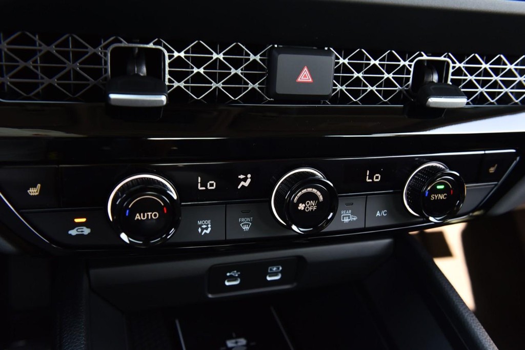 Honda Accord Hybrid Vehicle Image 15