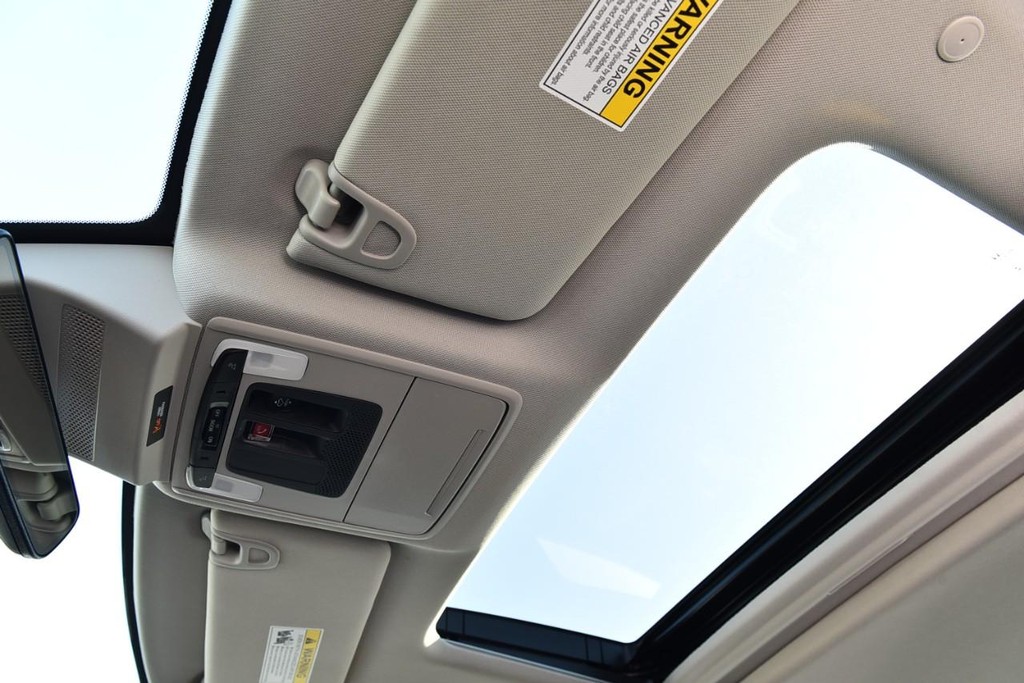 Honda Accord Hybrid Vehicle Image 22