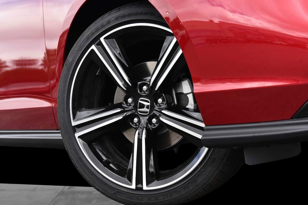 Honda Accord Sedan Vehicle Image 03