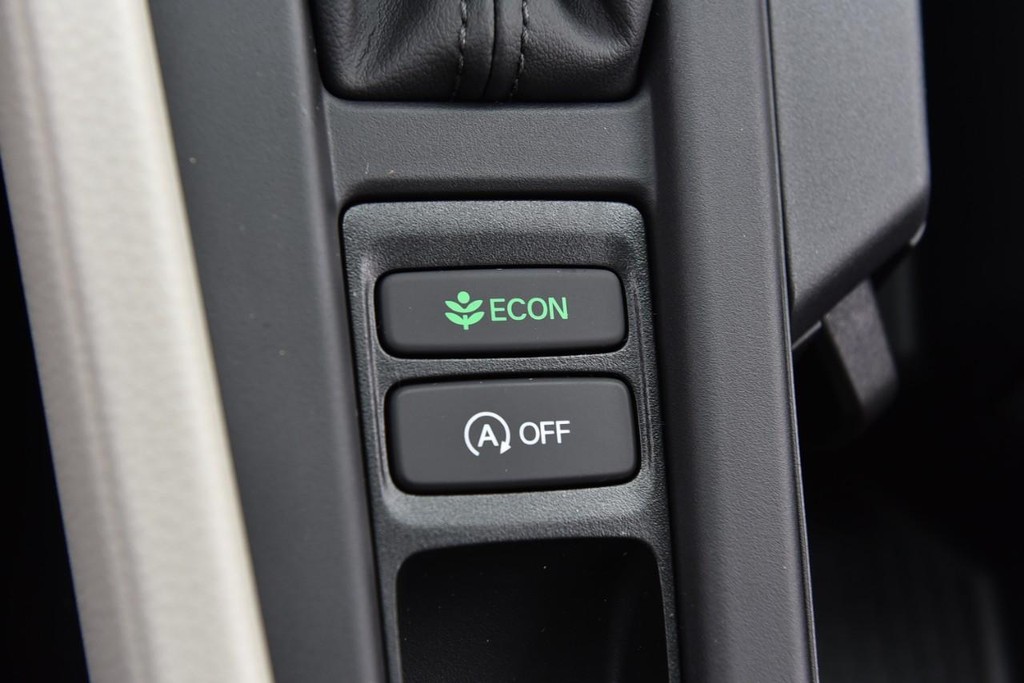 Honda Accord Sedan Vehicle Image 16