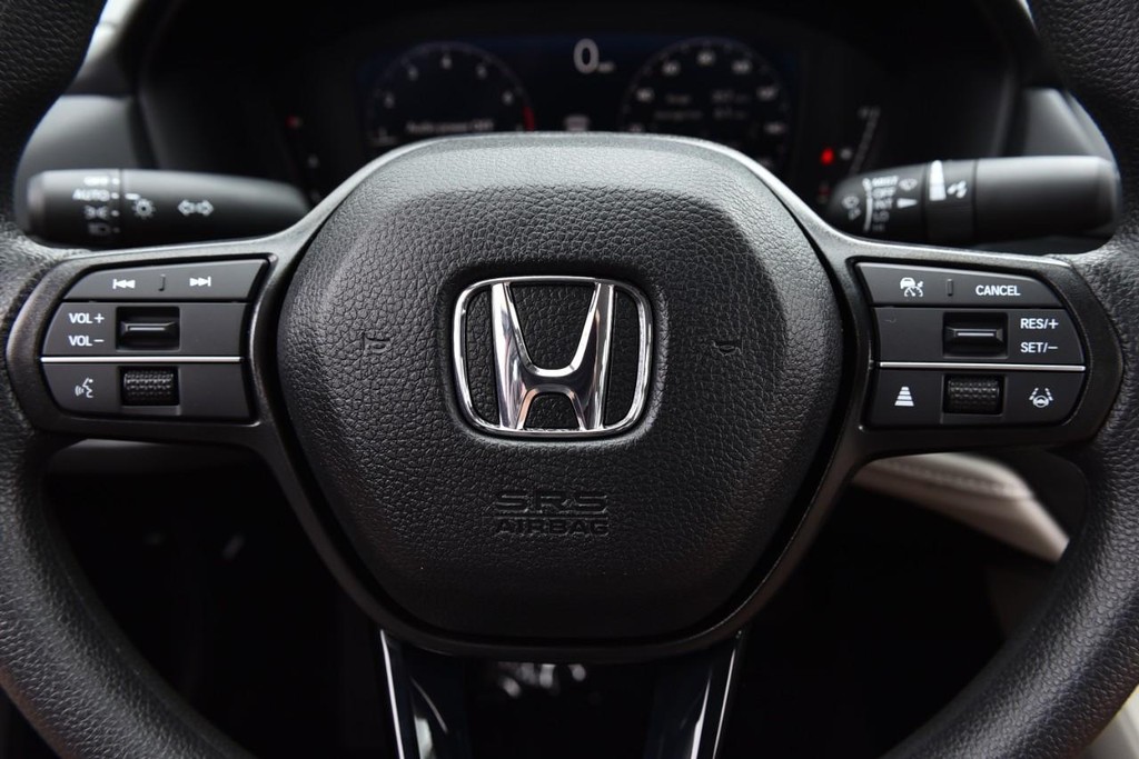 Honda Accord Sedan Vehicle Image 18
