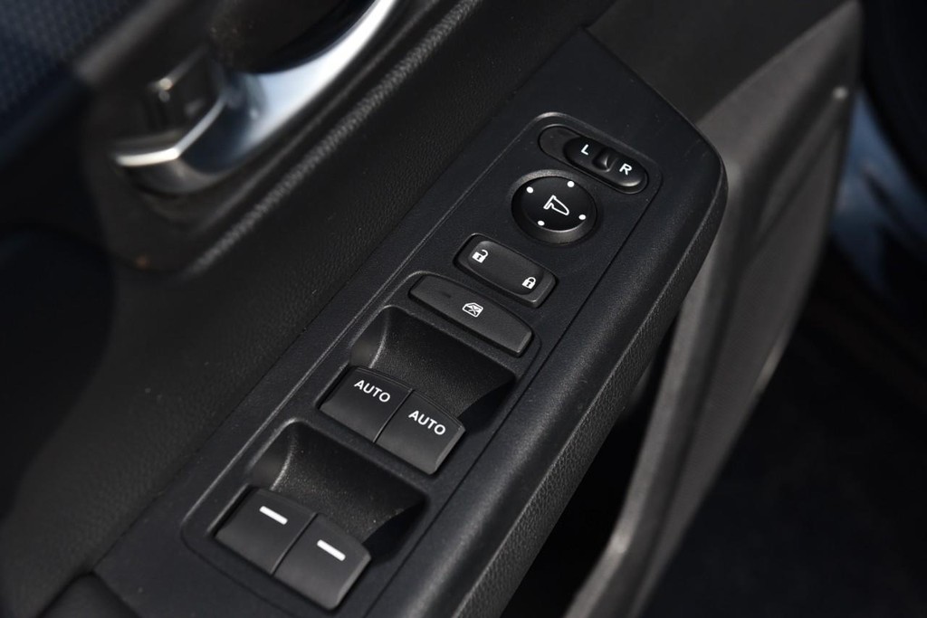 Honda CR-V Hybrid Vehicle Image 08