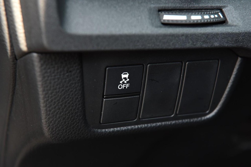 Honda CR-V Hybrid Vehicle Image 10