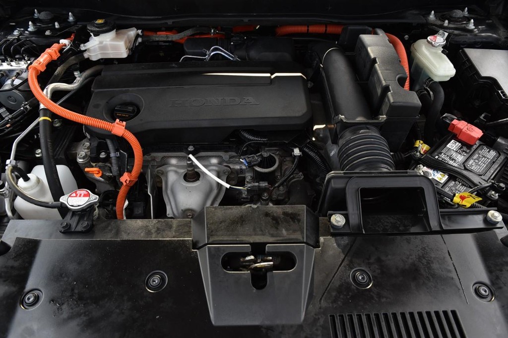 Honda CR-V Hybrid Vehicle Image 27