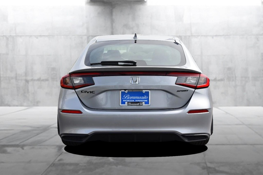 Honda Civic Hatchback Vehicle Full-screen Gallery Image 6