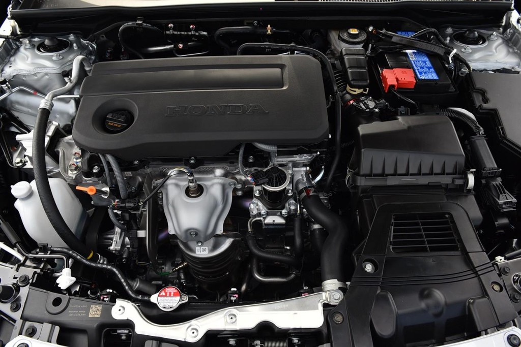 Honda Civic Hatchback Vehicle Full-screen Gallery Image 24