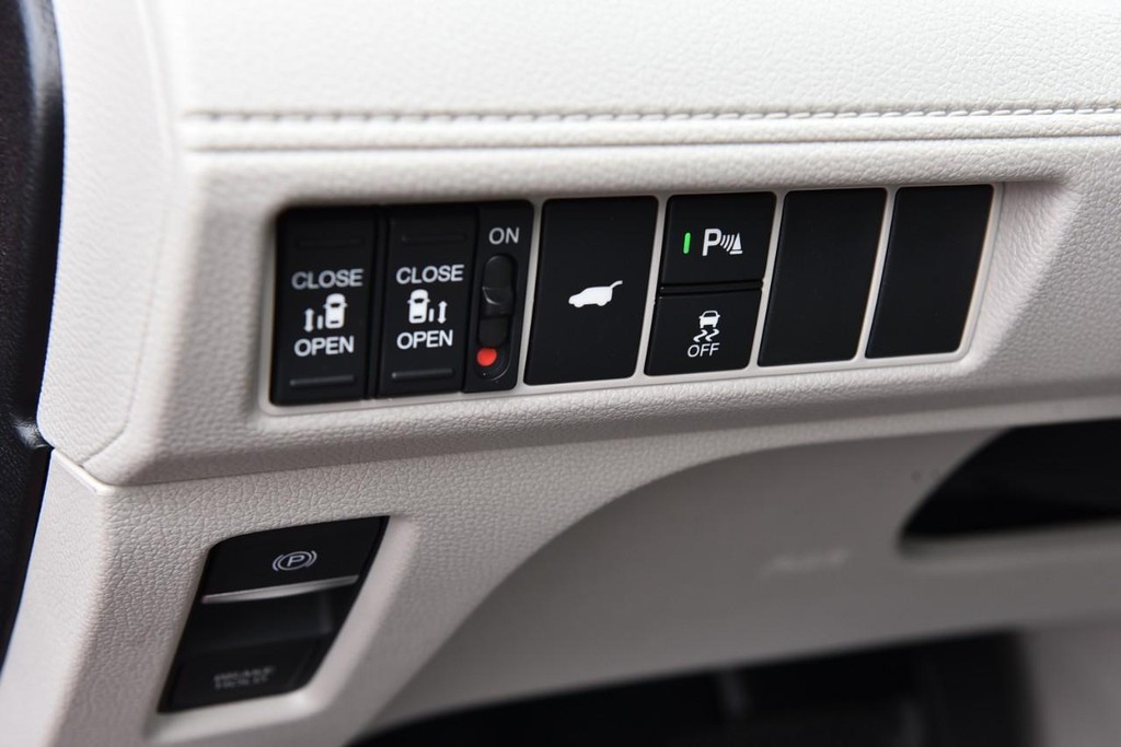 Honda Odyssey Vehicle Image 11