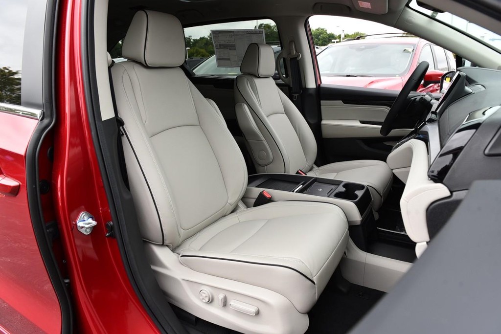 Honda Odyssey Vehicle Image 24