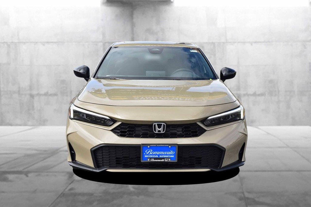 Honda Civic Hatchback Hybrid Vehicle Image 04