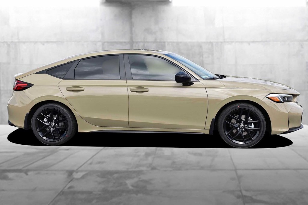 Honda Civic Hatchback Hybrid Vehicle Image 05