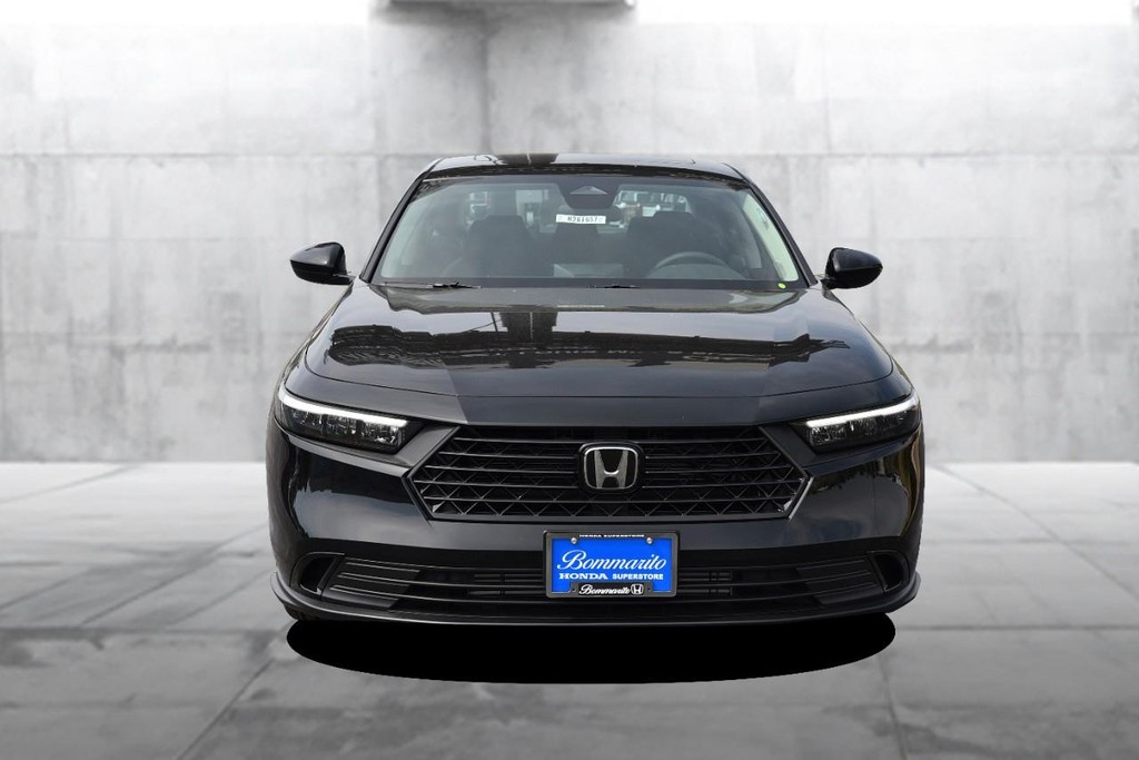 Honda Accord Sedan Vehicle Image 04