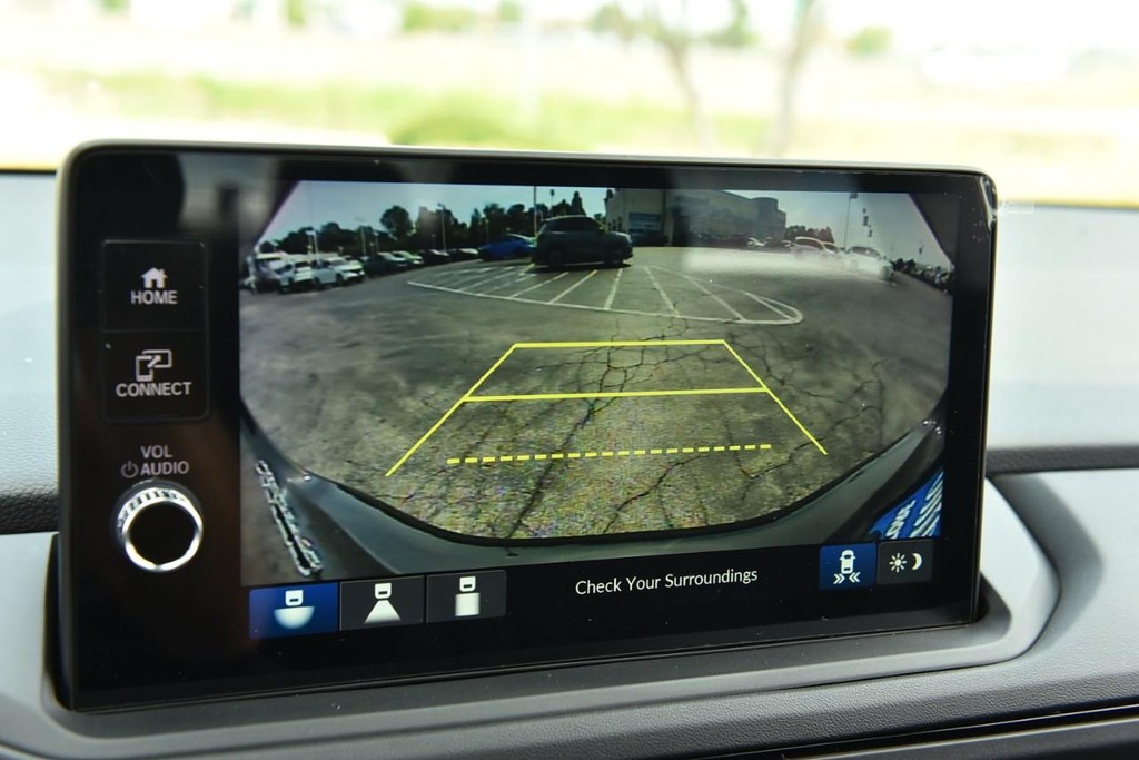 Honda Accord Sedan Vehicle Image 11