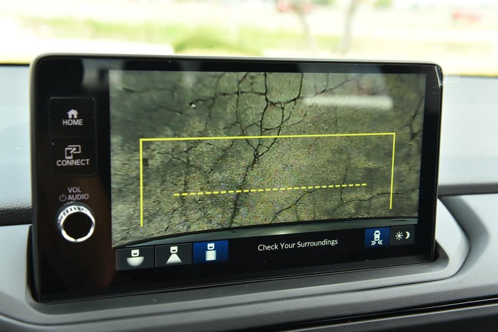 Honda Accord Sedan Vehicle Image 12
