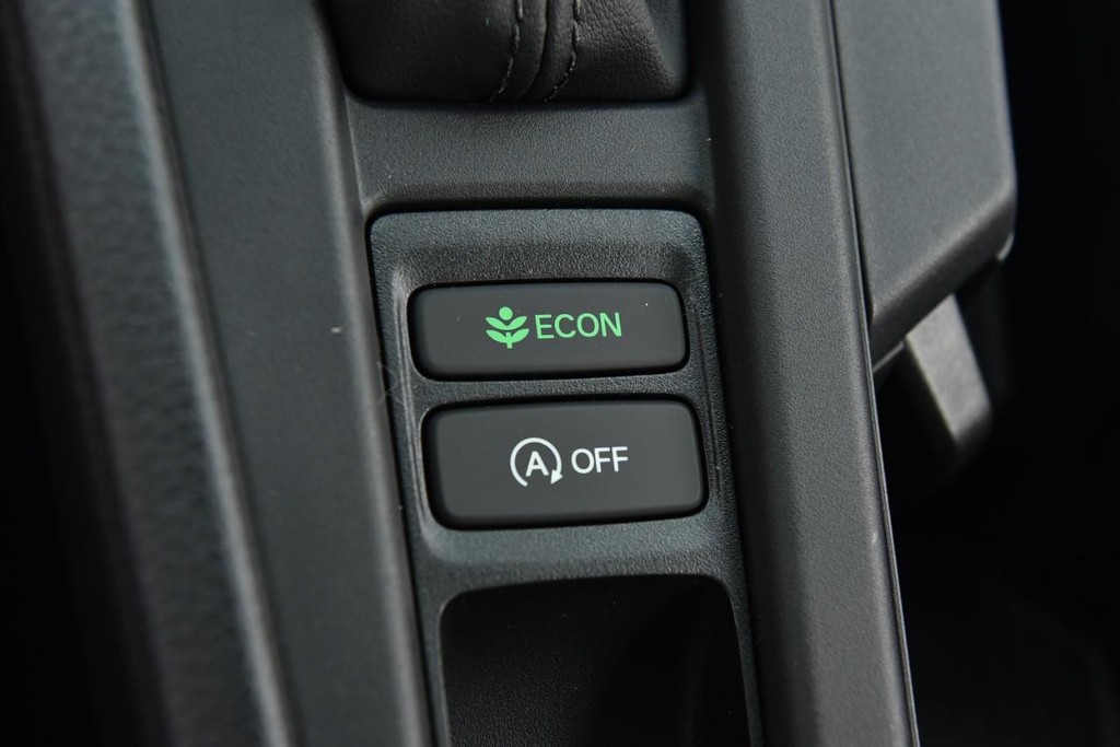 Honda Accord Sedan Vehicle Image 16