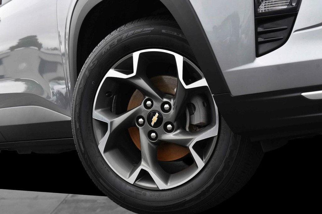 Chevrolet Trax Vehicle Image 03