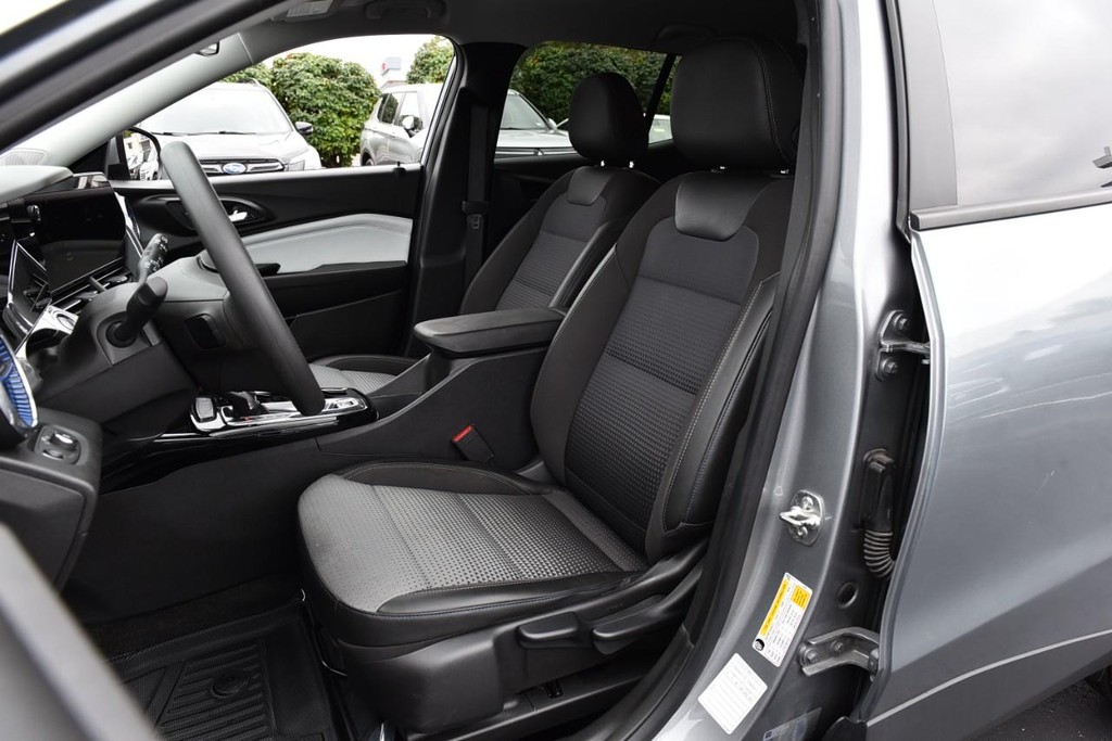 Chevrolet Trax Vehicle Image 18
