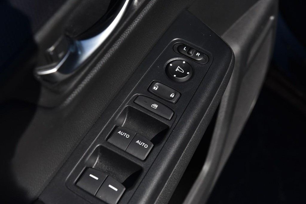 Honda CR-V Vehicle Image 08