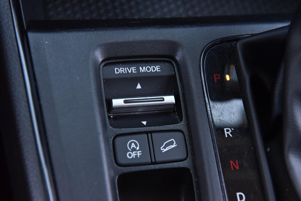 Honda CR-V Vehicle Image 17