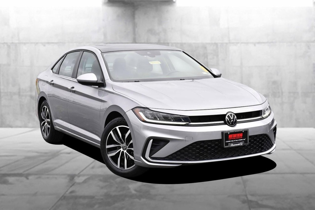 Volkswagen Jetta Vehicle Image 02