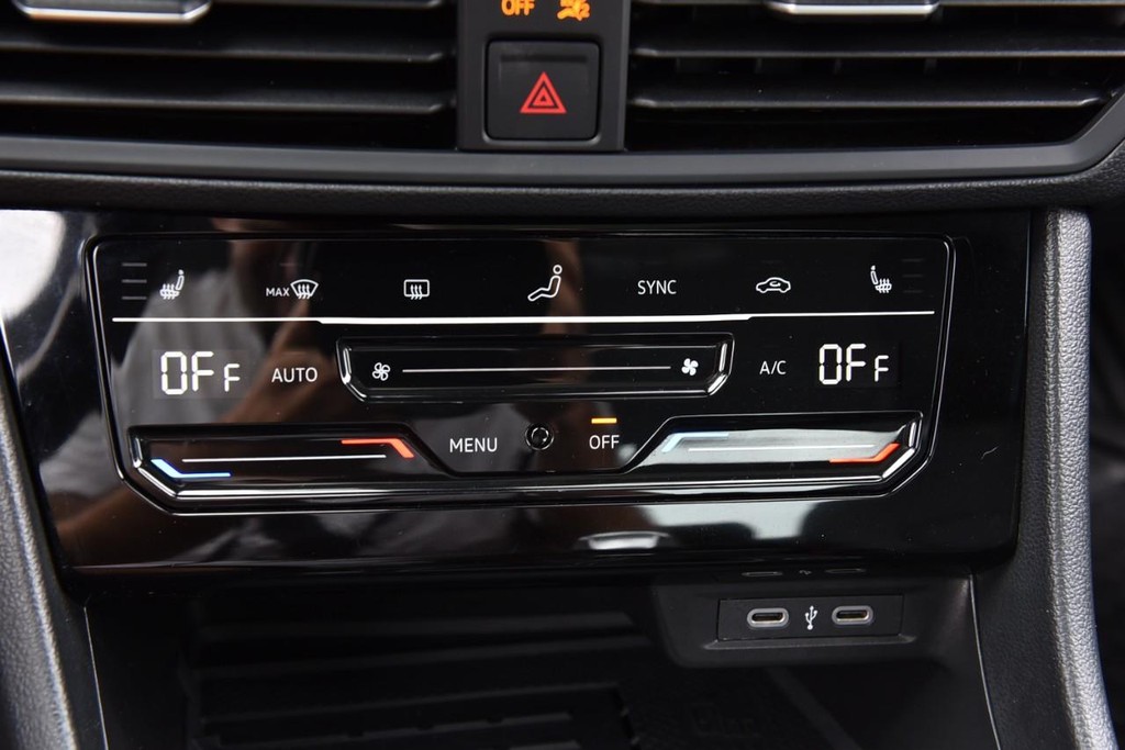 Volkswagen Jetta Vehicle Image 15