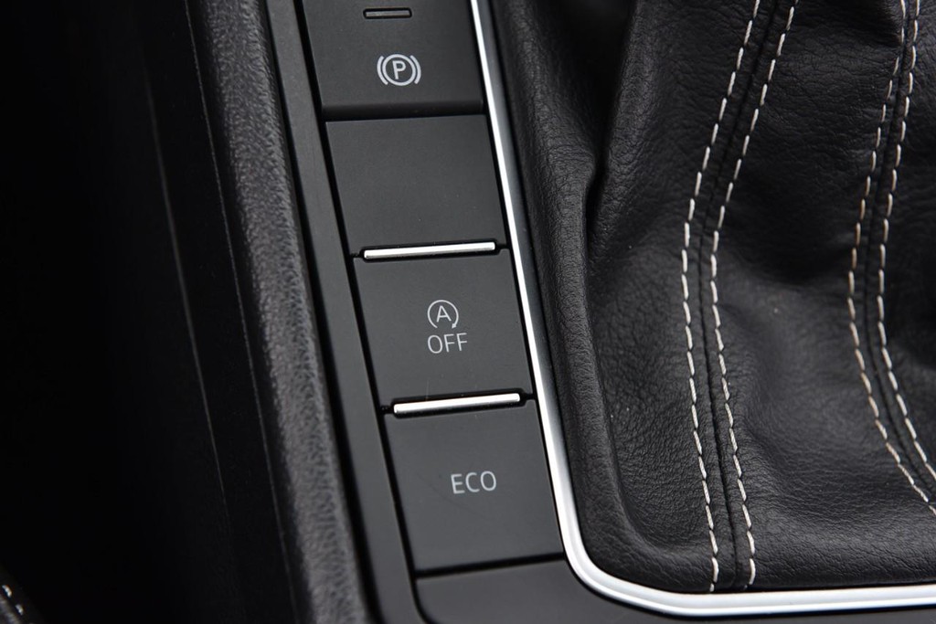 Volkswagen Jetta Vehicle Image 18