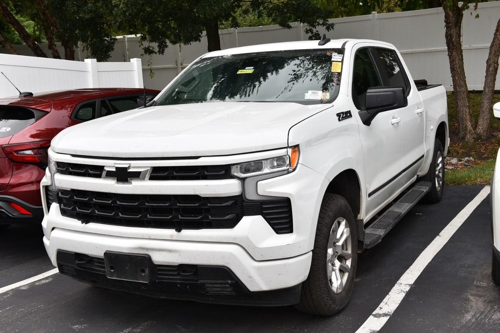 Chevrolet Silverado 1500 Vehicle Full-screen Gallery Image 04