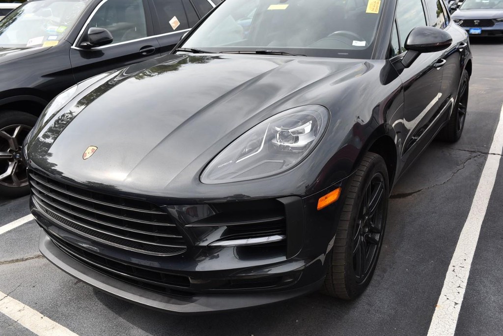Porsche Macan Vehicle Image 03