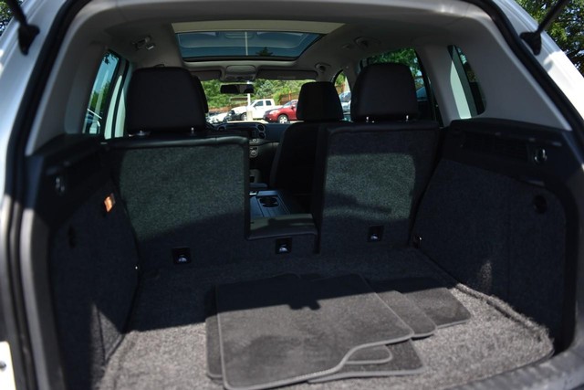 Volkswagen Tiguan Vehicle Image 22