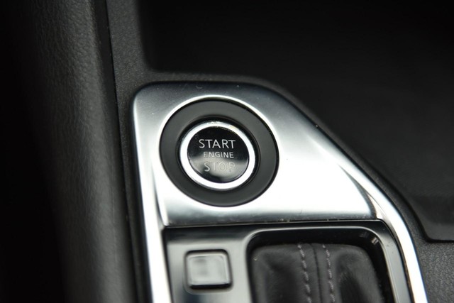 Nissan Sentra Vehicle Image 14