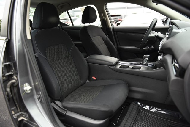 Nissan Sentra Vehicle Image 19