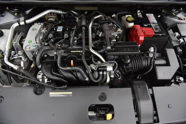 Nissan Sentra Vehicle Image 22