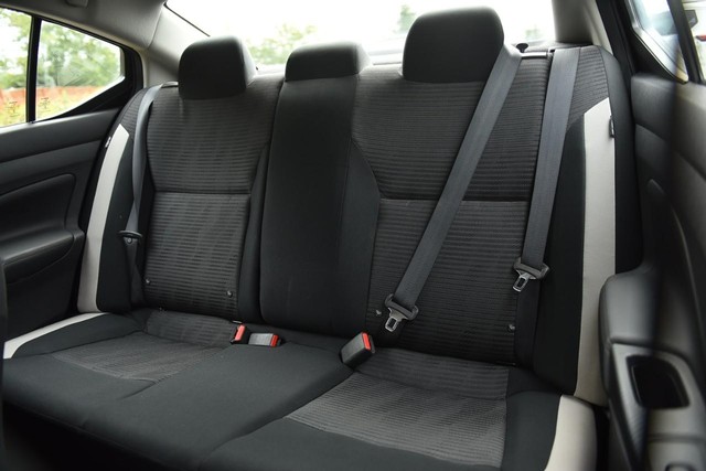 Nissan Versa Vehicle Image 19