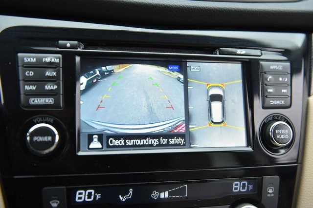 Nissan Rogue Vehicle Image 14