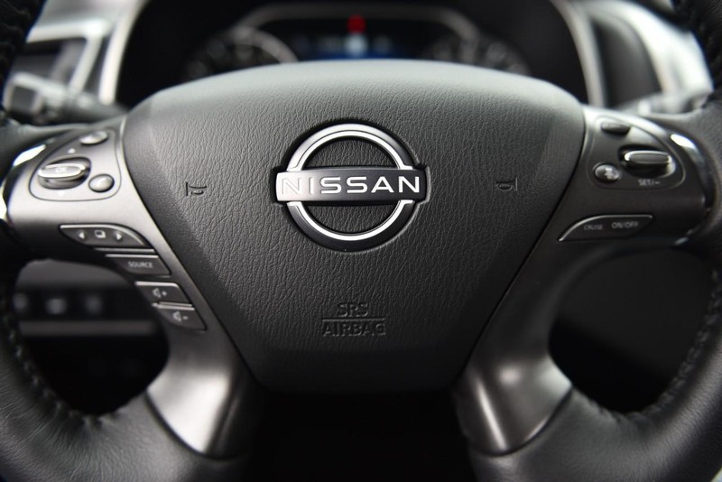 Nissan Murano Vehicle Image 19