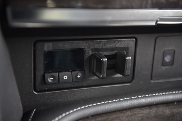 Nissan Armada Vehicle Image 15