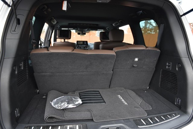 Nissan Armada Vehicle Image 33