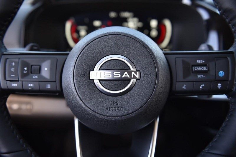 Nissan Pathfinder Vehicle Image 20